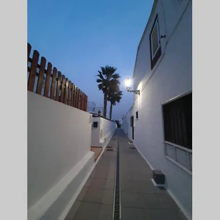 El Pasadizo - The Secret Passage-puerto Del Carmen Апартаменти